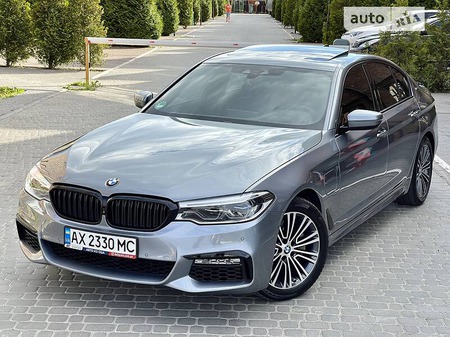 BMW 530 2018  випуску Вінниця з двигуном 2 л гібрид седан автомат за 42000 долл. 