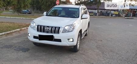 Toyota Land Cruiser Prado 2010  випуску Чернівці з двигуном 3 л дизель позашляховик автомат за 27500 долл. 