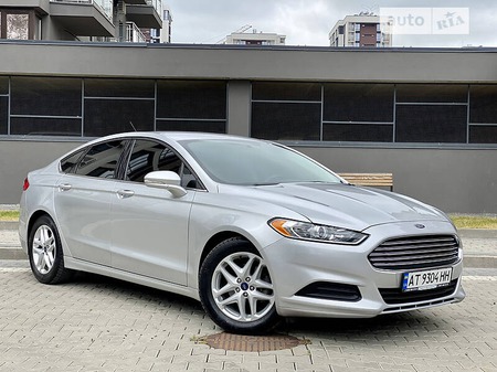 Ford Fusion 2015  випуску Івано-Франківськ з двигуном 1.5 л бензин седан автомат за 8950 долл. 