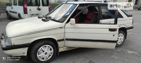 Renault 11 1987  випуску Черкаси з двигуном 1.4 л бензин хэтчбек механіка за 700 долл. 