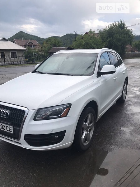 Audi Q5 2012  випуску Івано-Франківськ з двигуном 2 л бензин позашляховик автомат за 12000 долл. 