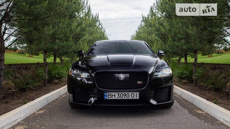 Jaguar XF 2016  випуску Полтава з двигуном 3 л бензин седан автомат за 26600 долл. 