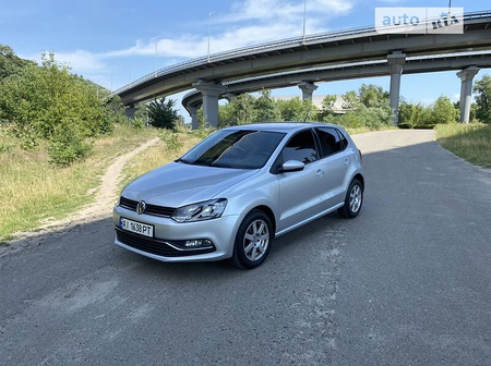 Volkswagen Polo 2016  випуску Київ з двигуном 1.2 л бензин хэтчбек механіка за 8999 долл. 