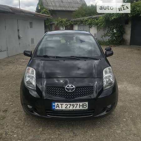 Toyota Yaris 2008  випуску Івано-Франківськ з двигуном 1.3 л бензин хэтчбек  за 6300 долл. 