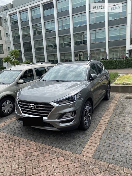 Hyundai Tucson 2019  випуску Київ з двигуном 2 л дизель позашляховик автомат за 27000 євро 