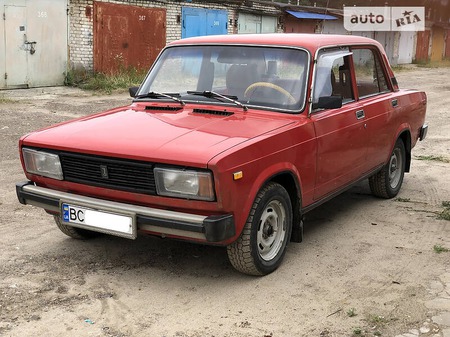 Lada 2105 1988  випуску Львів з двигуном 1.3 л бензин седан механіка за 1100 долл. 