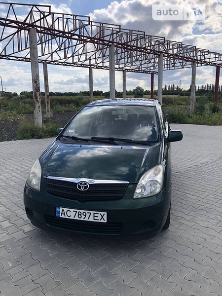 Toyota Corolla 2001  випуску Луцьк з двигуном 2 л дизель універсал механіка за 2800 долл. 