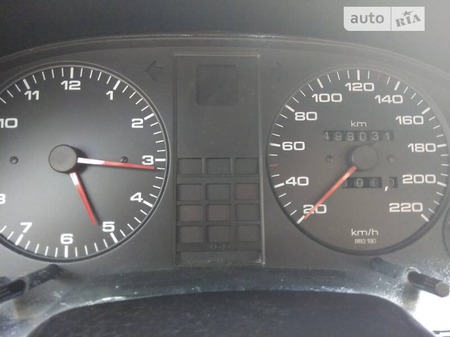 Audi 80 1988  випуску Рівне з двигуном 1.8 л бензин седан механіка за 1530 долл. 
