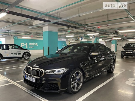 BMW 550 2018  випуску Київ з двигуном 4.4 л бензин седан автомат за 60000 долл. 