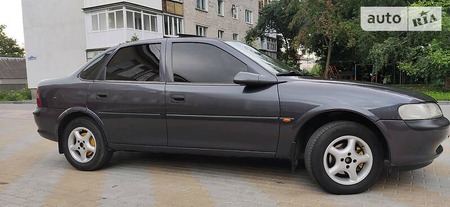 Opel Vectra 1997  випуску Житомир з двигуном 2 л дизель седан механіка за 3300 долл. 