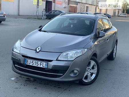 Renault Megane 2011  випуску Київ з двигуном 1.9 л дизель універсал механіка за 6950 долл. 