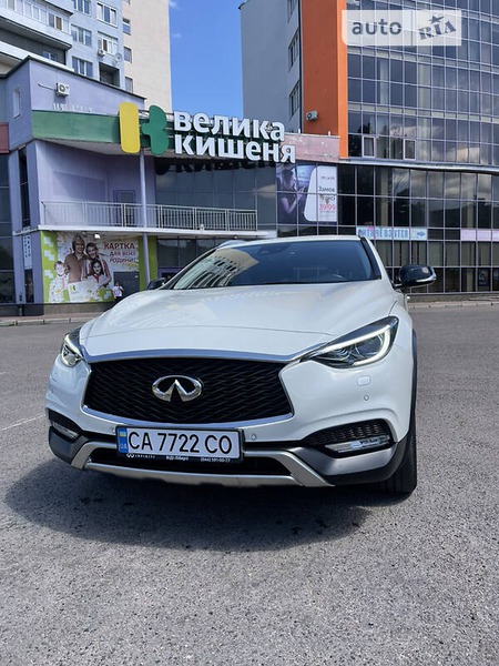 Infiniti Q30 2017  випуску Черкаси з двигуном 2 л бензин позашляховик автомат за 24900 долл. 