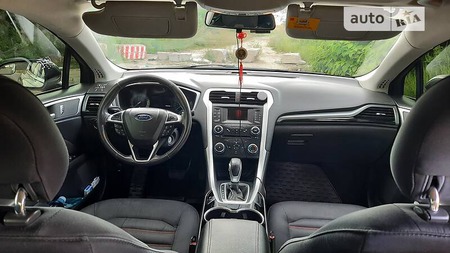 Ford Fusion 2014  випуску Черкаси з двигуном 2.5 л бензин седан автомат за 9800 долл. 