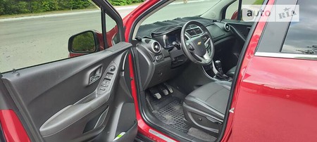 Chevrolet Tracker 2014  випуску Львів з двигуном 1.8 л бензин позашляховик механіка за 10800 долл. 