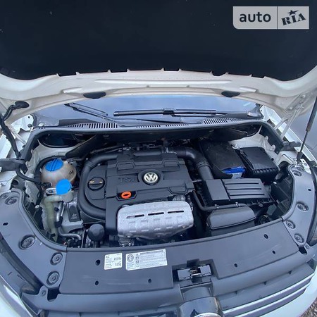 Volkswagen Touran 2011  випуску Дніпро з двигуном 1.4 л бензин мінівен автомат за 11000 долл. 