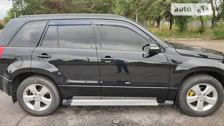 Suzuki Grand Vitara 2010  випуску Дніпро з двигуном 2.4 л бензин позашляховик автомат за 10500 долл. 