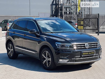 Volkswagen Tiguan 2017  випуску Київ з двигуном 2 л дизель позашляховик автомат за 31500 долл. 