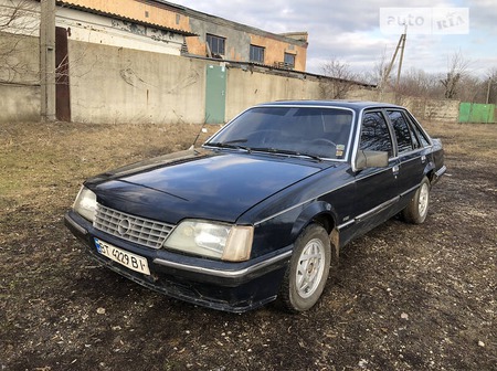 Opel Senator 1984  випуску Кропивницький з двигуном 2.2 л  седан механіка за 1050 долл. 