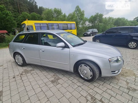 Audi A4 Limousine 2006  випуску Львів з двигуном 2 л дизель універсал механіка за 5700 долл. 