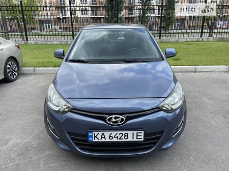 Hyundai i20 2013  випуску Київ з двигуном 1.2 л бензин хэтчбек механіка за 7350 долл. 