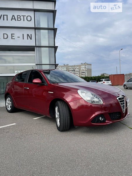 Alfa Romeo Giulietta 2012  випуску Київ з двигуном 1.4 л бензин хэтчбек  за 7500 долл. 