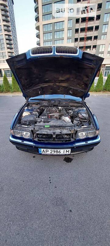 BMW 735 1999  випуску Дніпро з двигуном 3.5 л  седан автомат за 6200 долл. 