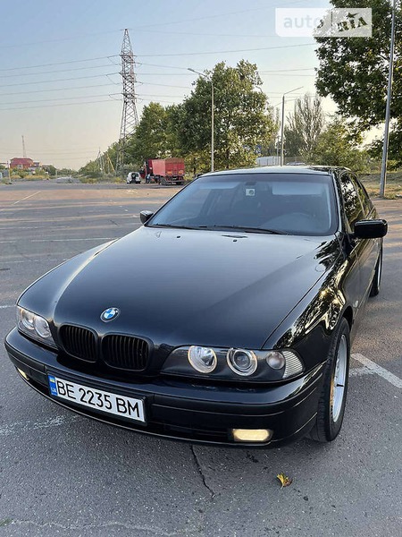 BMW 528 1999  випуску Миколаїв з двигуном 2.8 л  седан механіка за 5600 долл. 