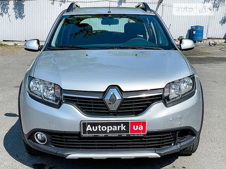 Renault Sandero 2014  випуску Київ з двигуном 1.5 л дизель позашляховик механіка за 6990 долл. 
