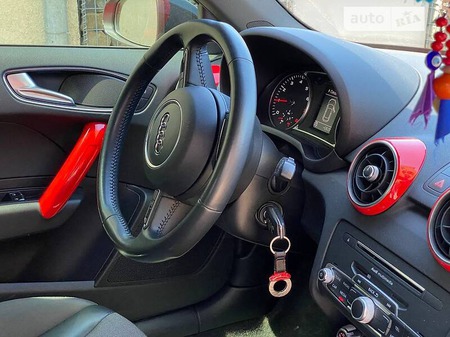Audi A1 2016  випуску Одеса з двигуном 1 л бензин хэтчбек  за 15900 долл. 