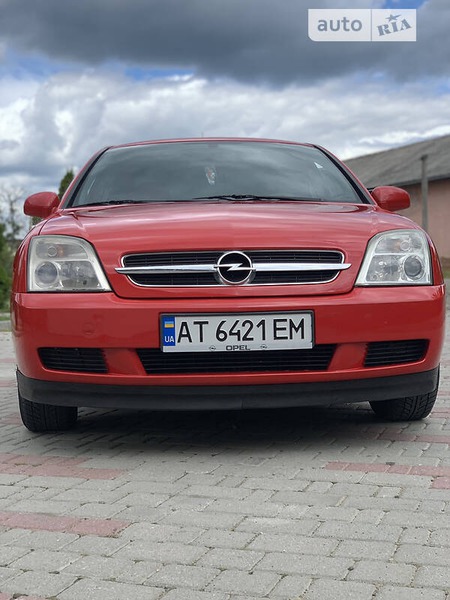 Opel Vectra 2004  випуску Івано-Франківськ з двигуном 1.6 л бензин седан механіка за 3850 долл. 