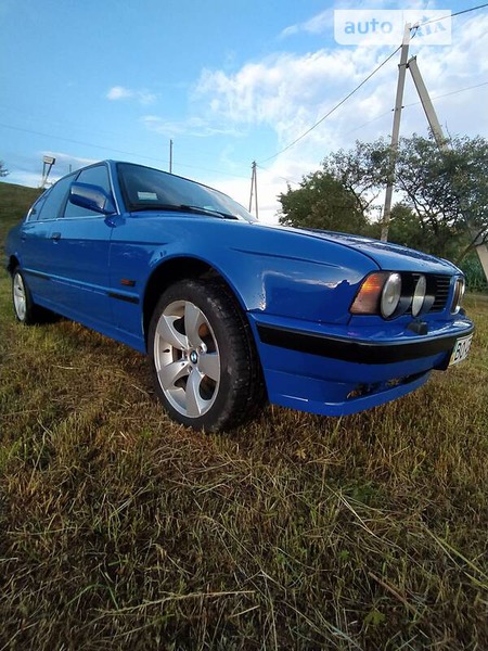 BMW 525 1990  випуску Чернівці з двигуном 2 л бензин седан механіка за 2999 долл. 
