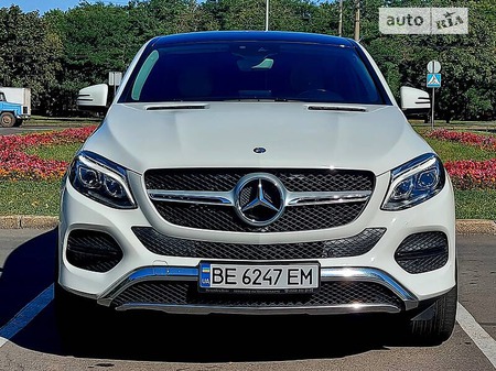 Mercedes-Benz GLE 400 2016  випуску Одеса з двигуном 3 л бензин позашляховик автомат за 49900 долл. 