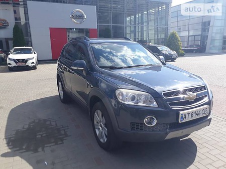 Chevrolet Captiva 2008  випуску Івано-Франківськ з двигуном 3.2 л  позашляховик автомат за 7500 долл. 