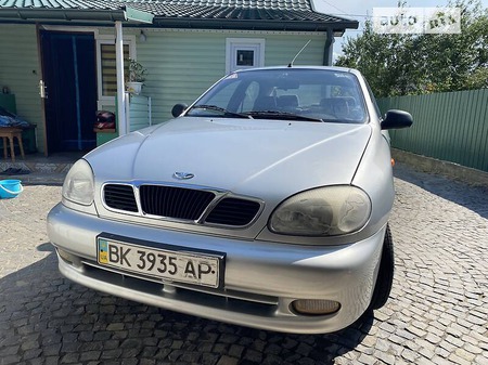 Daewoo Lanos 2008  випуску Рівне з двигуном 1.5 л  седан механіка за 2600 долл. 