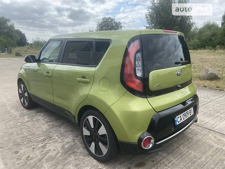 KIA Soul 2015  випуску Черкаси з двигуном 1.6 л бензин позашляховик автомат за 10650 долл. 