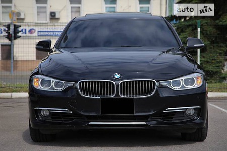 BMW 335 2012  випуску Харків з двигуном 3 л бензин седан  за 17000 долл. 