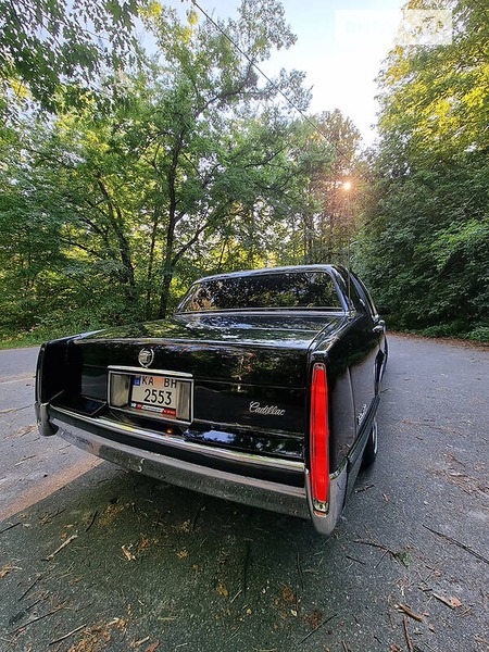 Cadillac DeVille 1989  випуску Київ з двигуном 4.9 л бензин седан автомат за 25000 долл. 