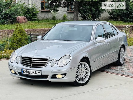 Mercedes-Benz E 280 2008  випуску Житомир з двигуном 3 л дизель седан автомат за 13499 долл. 