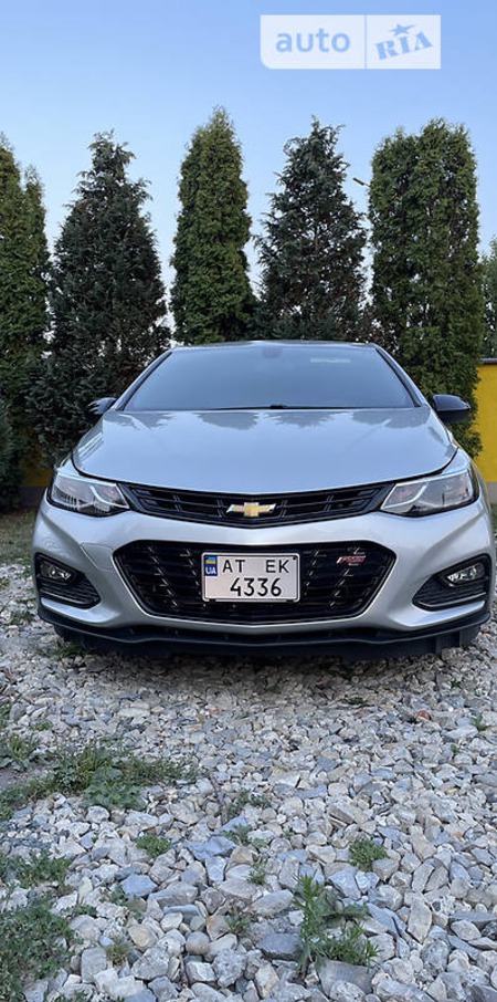 Chevrolet Cruze 2018  випуску Івано-Франківськ з двигуном 1.4 л бензин хэтчбек автомат за 11200 долл. 