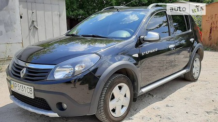Renault Sandero Stepway 2011  випуску Запоріжжя з двигуном 1.6 л бензин позашляховик механіка за 7950 долл. 