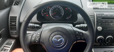 Mazda 5 2010  випуску Черкаси з двигуном 2 л дизель мінівен механіка за 8100 долл. 