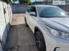 Toyota Highlander 2018 Киев 3.5 л  внедорожник автомат к.п.