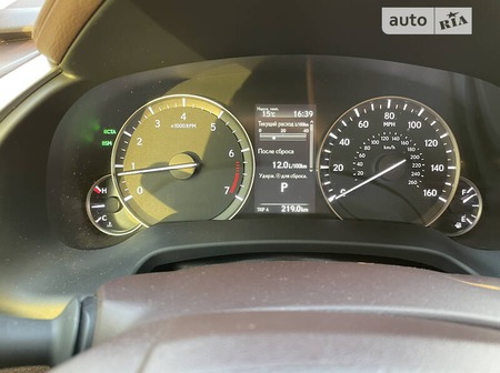 Lexus RX 350 2016  випуску Полтава з двигуном 3.5 л бензин позашляховик автомат за 37500 долл. 