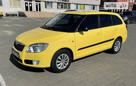 Skoda Fabia 2008  випуску Львів з двигуном 1.4 л дизель універсал механіка за 4300 долл. 