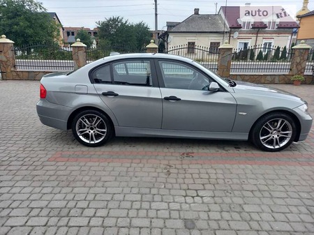 BMW 320 2005  випуску Львів з двигуном 2 л бензин седан механіка за 5999 долл. 