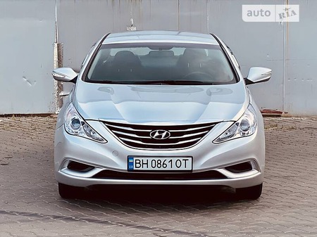 Hyundai Sonata 2014  випуску Одеса з двигуном 2 л газ седан автомат за 7200 долл. 