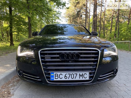 Audi A8 2013  випуску Львів з двигуном 4 л бензин седан автомат за 35000 долл. 