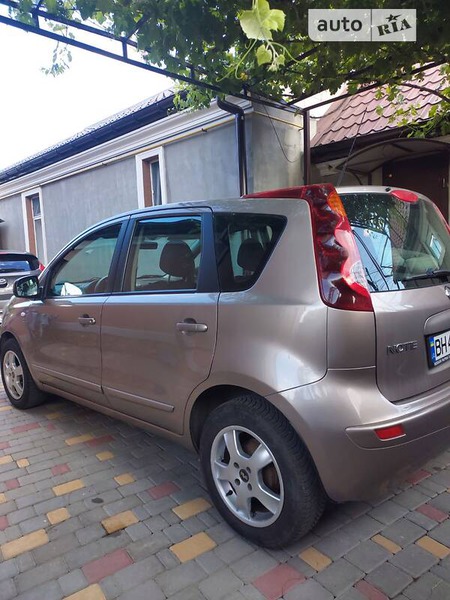 Nissan Note 2009  випуску Одеса з двигуном 1.4 л бензин хэтчбек  за 5650 долл. 