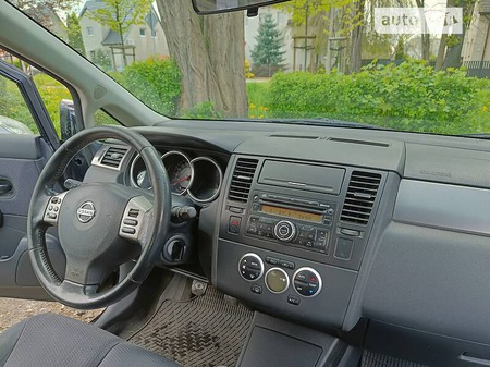 Nissan Tiida 2009  випуску Черкаси з двигуном 1.6 л бензин седан механіка за 5200 долл. 