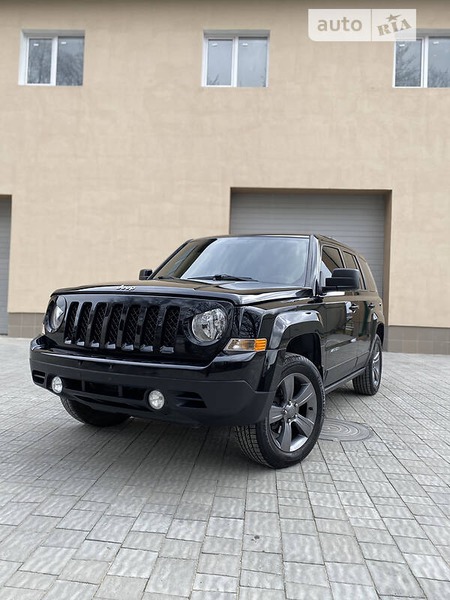 Jeep Patriot 2014  випуску Тернопіль з двигуном 2.4 л бензин позашляховик автомат за 12200 долл. 
